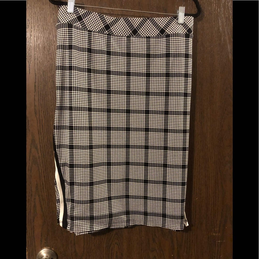 Torrid Size 5 Pencil Skirt
